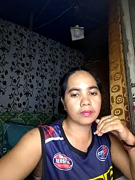 Snapshot of LoveSammantha24xxx chatting on May 13, 2026, 4:32 am LoveSammantha24xxx online show from May 13, 2026, 4:32 am