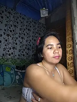 Snapshot of LoveSammantha24xxx chatting on May 19, 2026, 2:40 am LoveSammantha24xxx online show from May 19, 2026, 2:40 am