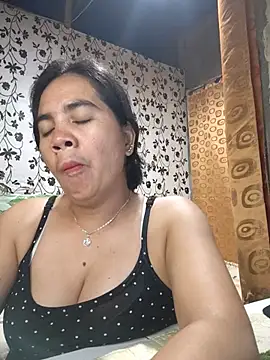 LoveSammantha24xxx online show from July 10, 2026, 5:23 am