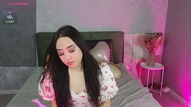 NaomiKim  online show from February 14, 2026, 1:24 am