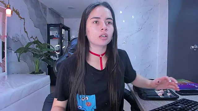 Qetsyah tf online show from February 19, 2026, 1:07 pm