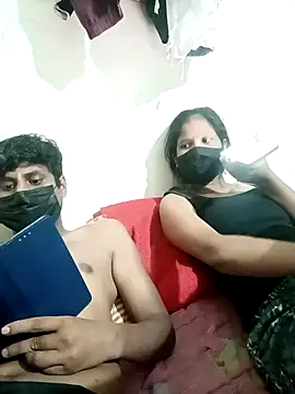 Prajakta123 online show from April 10, 2026, 5:06 pm