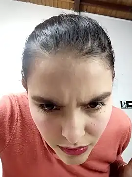 Snapshot of Catalinna_03 chatting on February 24, 2026, 12:14 pm Catalinna 03 online show from February 24, 2026, 12:14 pm