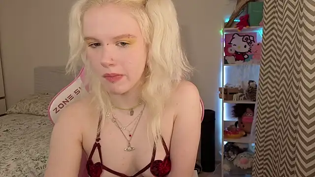 Mia WaterFall online show from March 24, 2026, 3:22 am