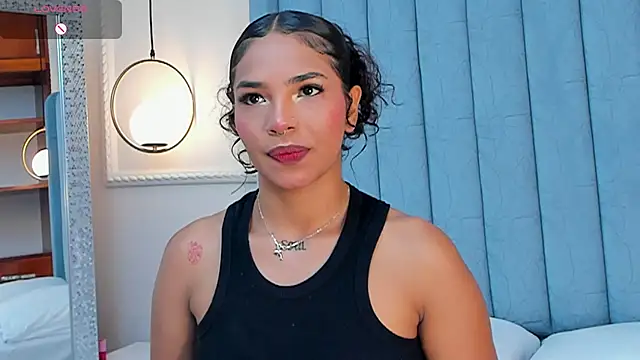 Snapshot of Scarlett-Banner chatting on February 3, 2026, 8:03 pm Scarlett-Banner online show from February 3, 2026, 8:03 pm