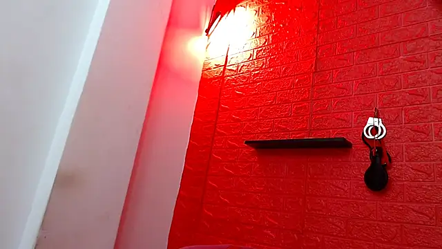 Snapshot of juliette18rose chatting on February 8, 2026, 7:28 pm juliette18rose online show from February 8, 2026, 7:28 pm