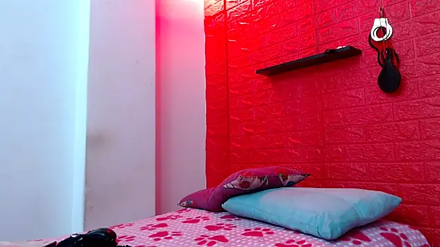 Snapshot of juliette18rose chatting on February 13, 2026, 7:21 pm juliette18rose online show from February 13, 2026, 7:21 pm