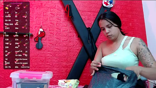 Snapshot of juliette18rose chatting on March 4, 2026, 8:26 pm juliette18rose online show from March 4, 2026, 8:26 pm