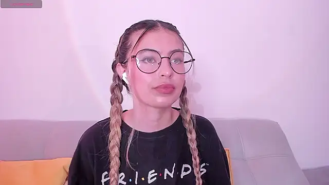 Snapshot of Fernanda_aaaa chatting on March 2, 2026, 2:02 pm Fernanda aaaa online show from March 2, 2026, 2:02 pm