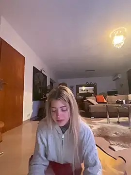 Snapshot of MelliMoon chatting on February 2, 2026, 9:57 pm MelliMoon online show from February 2, 2026, 9:57 pm