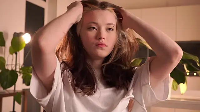 Snapshot of EleniRoeber chatting on February 25, 2026, 4:16 pm EleniRoeber online show from February 25, 2026, 4:16 pm