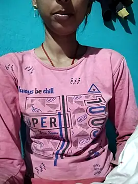 Snapshot of Juli_cut chatting on February 11, 2026, 4:12 pm Juli cut online show from February 11, 2026, 4:12 pm