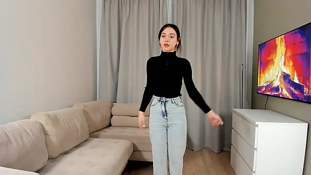 TreasaCrebs online show from February 1, 2026, 6:06 pm