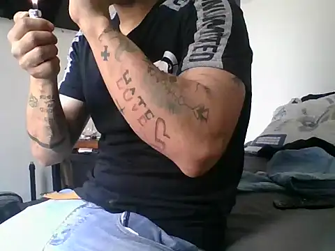 Snapshot of MRdxxx444 chatting on May 24, 2026, 6:02 pm MRdxxx444 online show from May 24, 2026, 6:02 pm