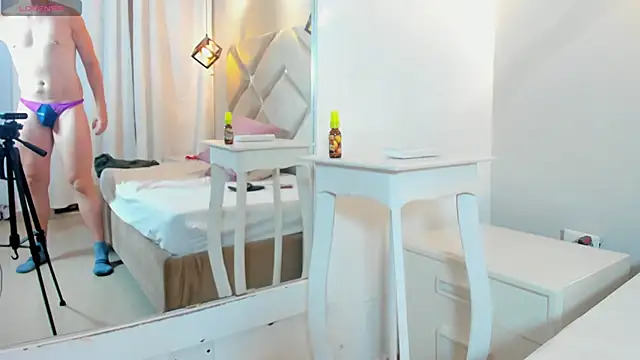 Angel Sanzz online show from February 17, 2026, 1:07 pm