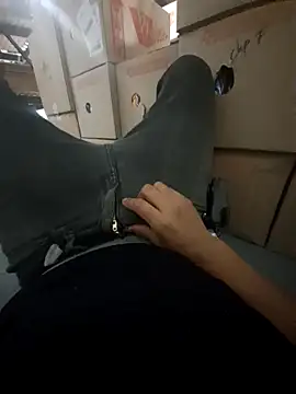 Charlyx-20 online show from April 29, 2026, 12:27 am