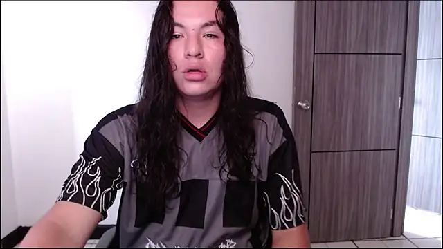 Yigolo   online show from July 9, 2026, 2:43 pm