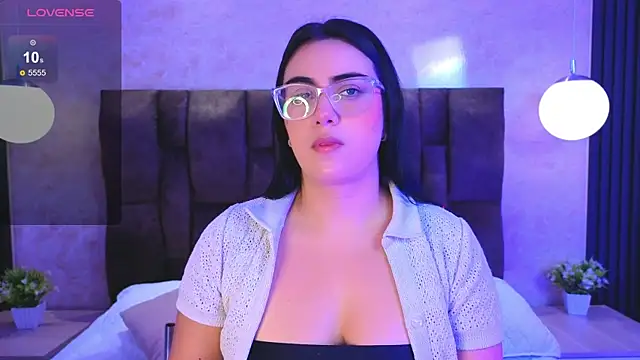 Snapshot of vicky_grey chatting on June 17, 2026, 12:29 pm vicky grey online show from June 17, 2026, 12:29 pm