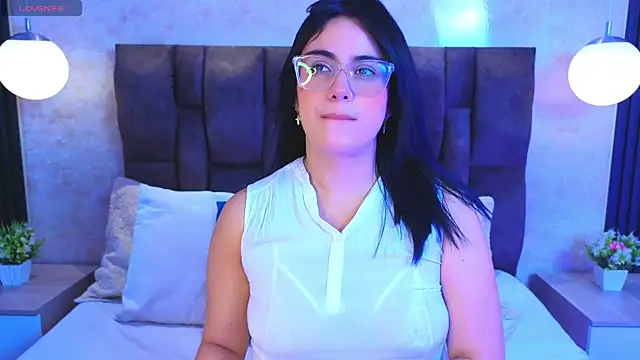 Snapshot of vicky_grey chatting on July 9, 2026, 12:31 pm vicky grey online show from July 9, 2026, 12:31 pm