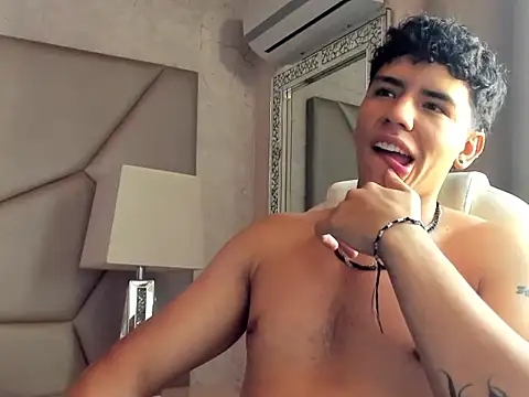 Tobias Vega online show from March 16, 2026, 7:18 pm