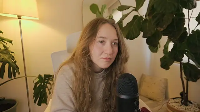 Snapshot of Scarlett_NoirMuse chatting on February 15, 2026, 12:25 pm Scarlett NoirMuse online show from February 15, 2026, 12:25 pm