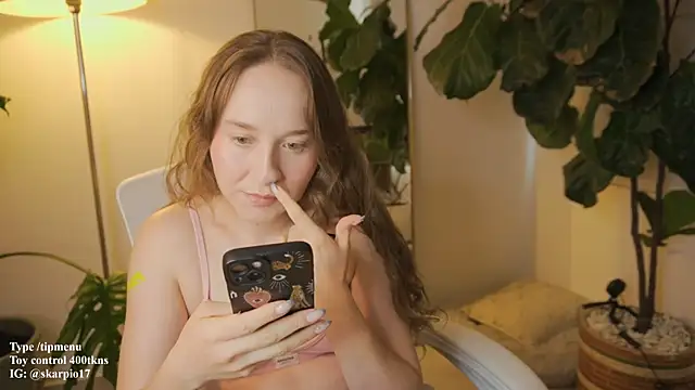 Scarlett NoirMuse online show from March 20, 2026, 7:41 pm