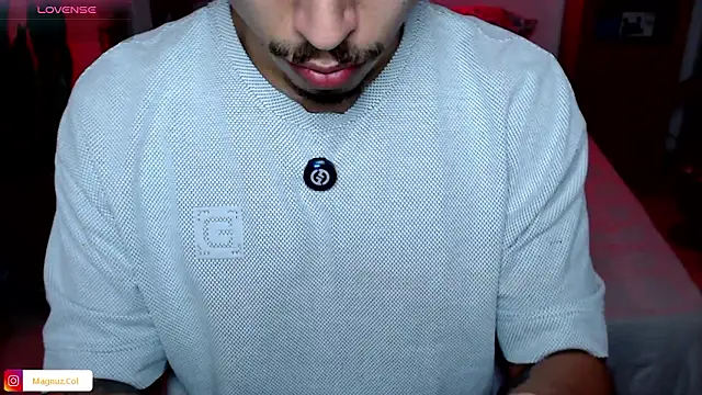 Snapshot of Magnuz_Col chatting on February 6, 2026, 3:55 am Magnuz Col online show from February 6, 2026, 3:55 am