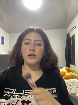 Snapshot of lizzy_luminair chatting on February 6, 2026, 3:22 am lizzy luminair online show from February 6, 2026, 3:22 am