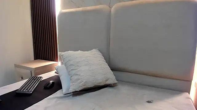 Snapshot of PalomaAguilarx69 chatting on February 21, 2026, 1:39 am PalomaAguilarx69 online show from February 21, 2026, 1:39 am