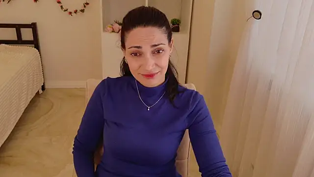 Snapshot of LovelyBeatrice chatting on April 19, 2026, 11:09 am LovelyBeatrice online show from April 19, 2026, 11:09 am
