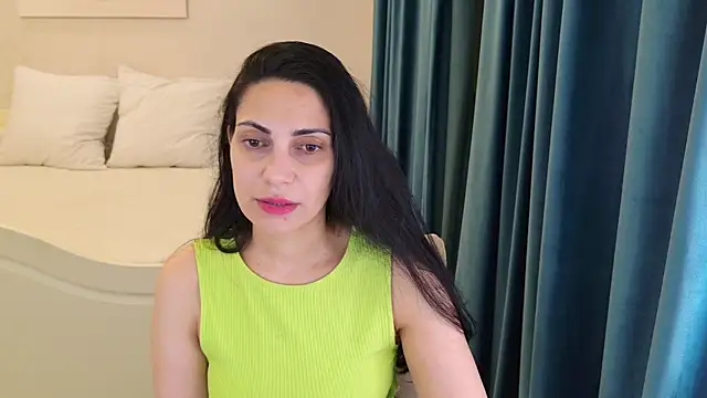 Snapshot of LovelyBeatrice chatting on July 11, 2026, 6:32 pm LovelyBeatrice online show from July 11, 2026, 6:32 pm