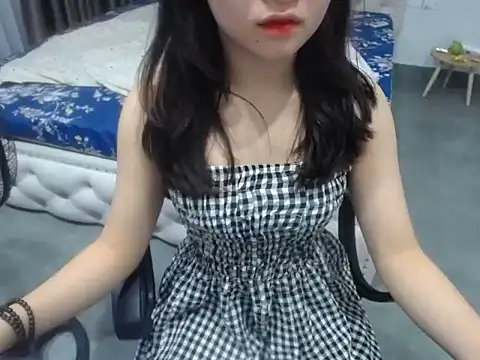 Alinana Miss01 online show from March 5, 2026, 4:25 pm