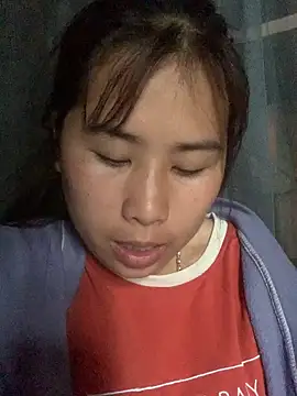 patry33 online show from May 12, 2026, 1:58 am