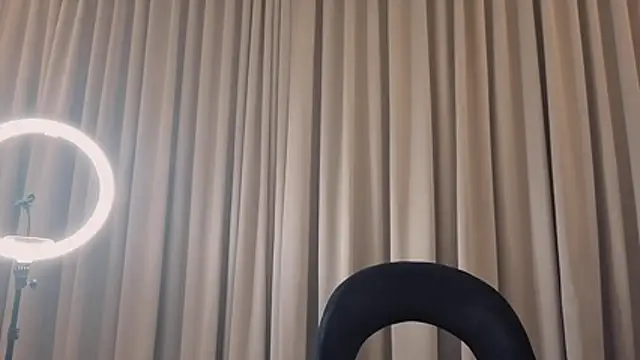 Blazelakocainaxxx online show from April 4, 2026, 4:48 pm