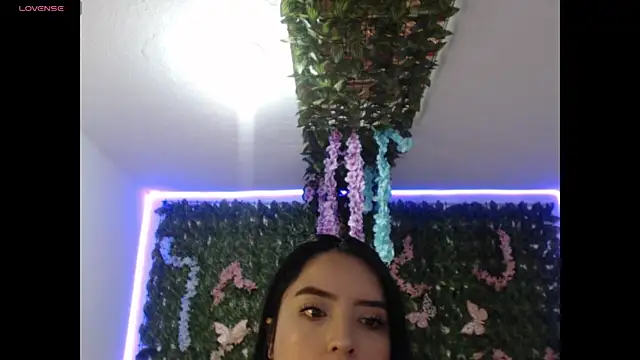 Snapshot of adara_cute_69 chatting on May 9, 2026, 2:11 pm adara cute 69 online show from May 9, 2026, 2:11 pm