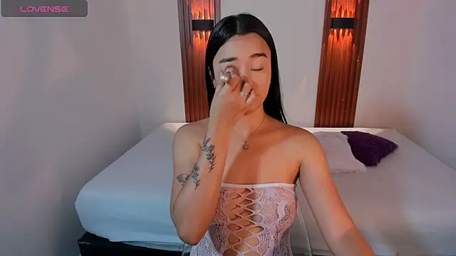 Lisy19 online show from March 5, 2026, 7:43 pm