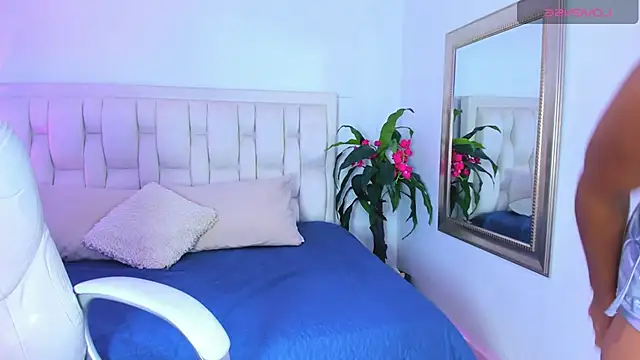 Anita23   online show from March 8, 2026, 2:59 am