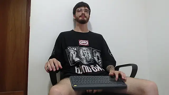 joseh0se online show from April 15, 2026, 9:48 pm