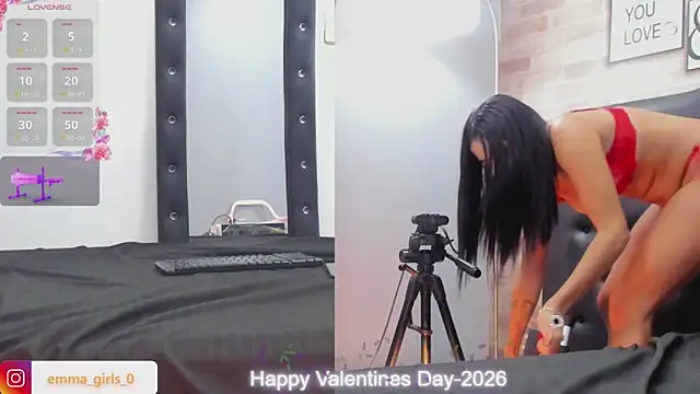 Snapshot of emmagirl0 chatting on February 14, 2026, 2:47 pm emmagirl0 online show from February 14, 2026, 2:47 pm