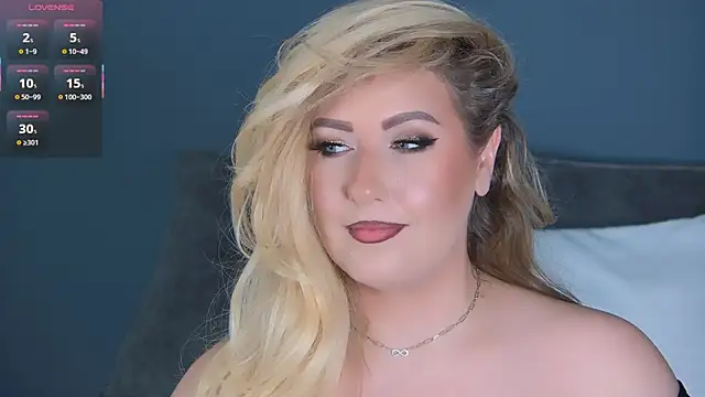 OndinaNoire online show from April 8, 2026, 7:58 pm