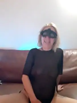 Snapshot of Marusha_ chatting on February 1, 2026, 1:26 am Marusha online show from February 1, 2026, 1:26 am