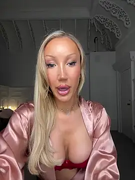 Allana29 online show from March 19, 2026, 7:07 pm