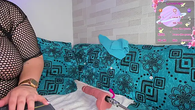 Julieta jane ss online show from February 19, 2026, 12:06 am