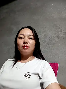 Snapshot of Rose-222 chatting on March 1, 2026, 8:55 pm Rose-222 online show from March 1, 2026, 8:55 pm