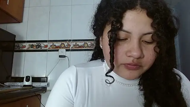 Snapshot of Baby_dirt chatting on February 22, 2026, 4:38 pm Baby dirt online show from February 22, 2026, 4:38 pm