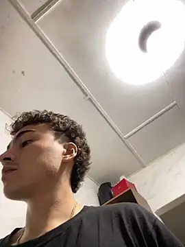 Snapshot of vanilla_Kush chatting on February 10, 2026, 9:35 am vanilla Kush online show from February 10, 2026, 9:35 am