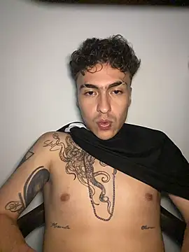 vanilla Kush online show from April 23, 2026, 4:24 am