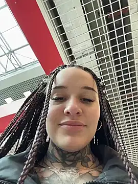 KishaMur online show from April 14, 2026, 6:41 am