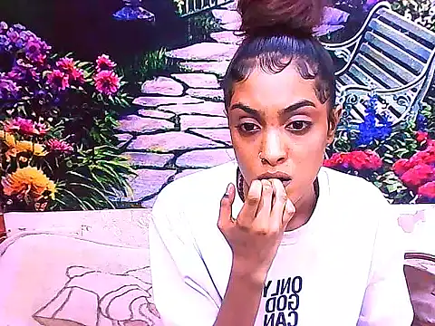 Snapshot of IndianPretty14u2Luv chatting on February 26, 2026, 5:06 am IndianPretty14u2Luv online show from February 26, 2026, 5:06 am