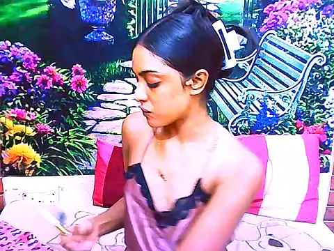 IndianPretty14u2Luv online show from April 14, 2026, 6:25 pm